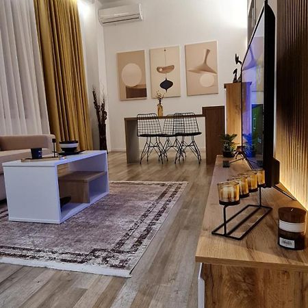 טיראנה Luxury Apartment מראה חיצוני תמונה